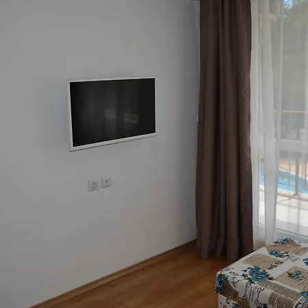 Sweet 4 Bed & Breakfast Sunny Beach